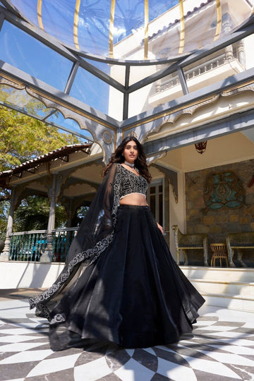 Celvora Black Beauty - Elegance in Every Shade